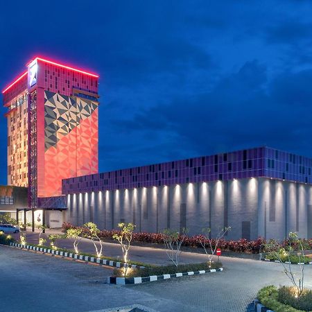 Hotel The Zuri Dumai Exterior foto